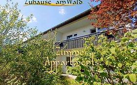 Zuhause Am Wald